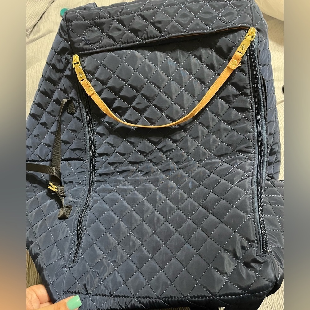 Adrienne Vittadini Quilted Yoga Bag, Navy Blue and Tan - Picture 5 of 13